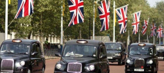 Black Cabs or Minicabs in London
